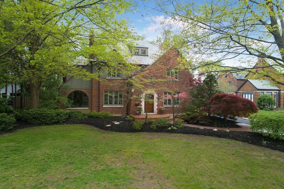 153 S Dawson Ave, Columbus, OH 43209 - photo 1