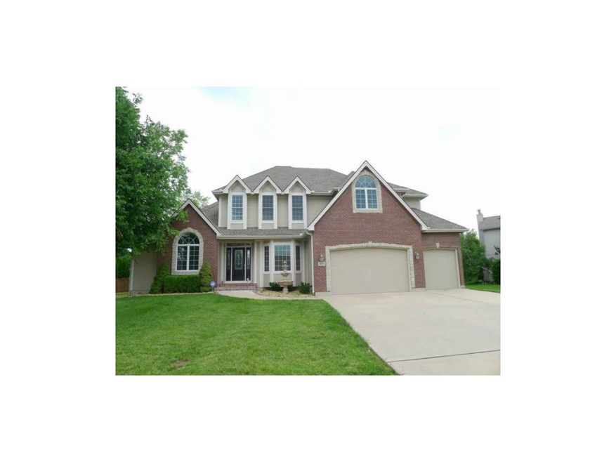 4412 SW Gull Point Dr, Lees Summit, MO 64082 - photo 1