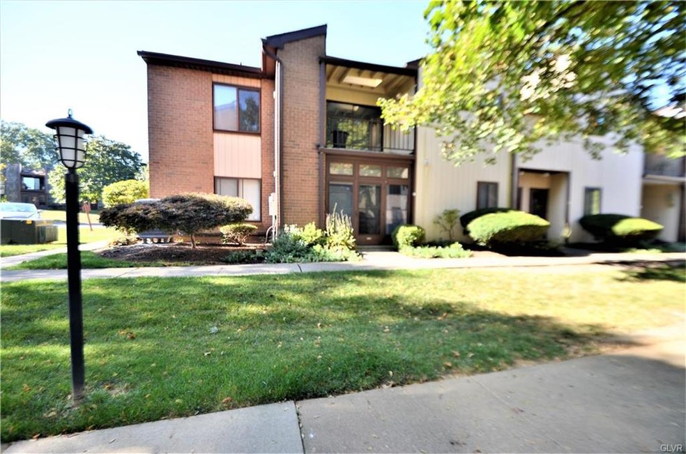 997 Village Round unit C, Allentown, PA 18106 - photo 1