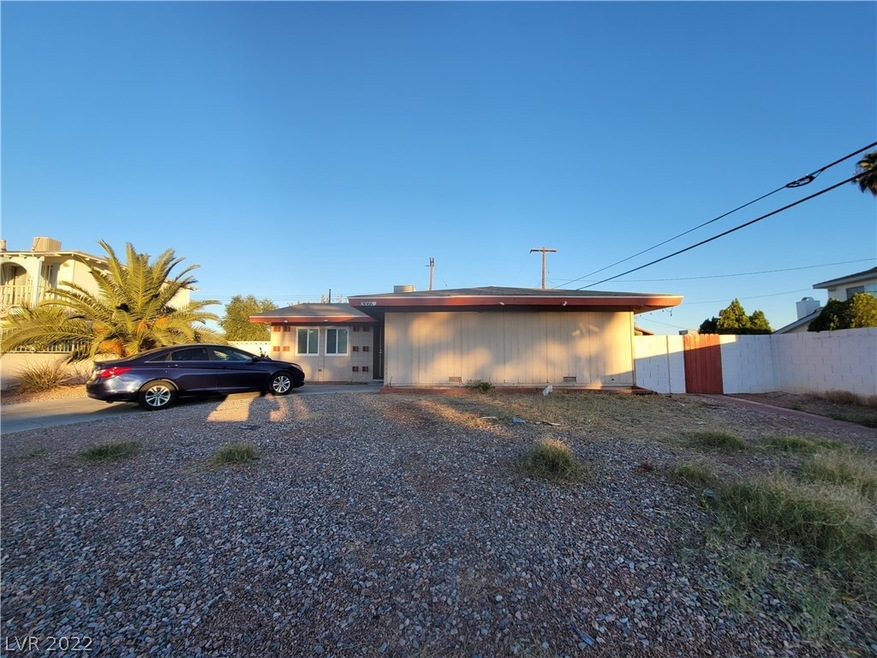 3066 Burnham Ave unit A, Las Vegas, NV 89169 - photo 1
