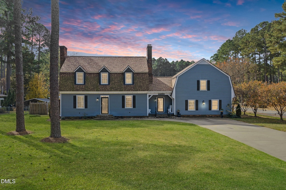 213 W Stevens St, Smithfield, NC 27577 - photo 1