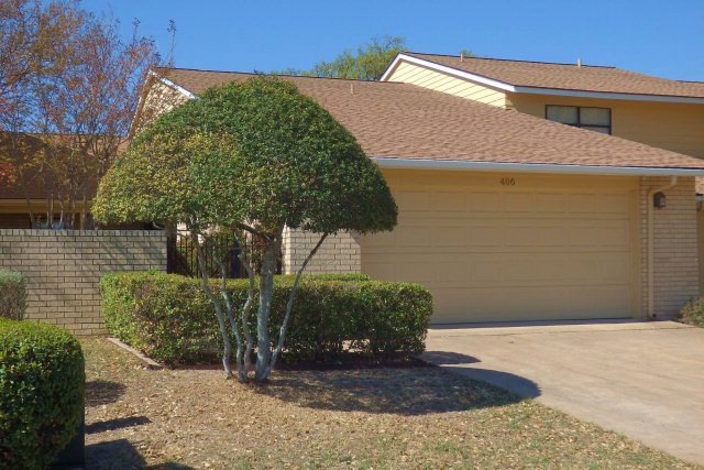 406 Summit Cir, Fredericksburg, TX 78624 - photo 1