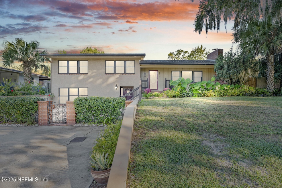 Under Contract $429,900