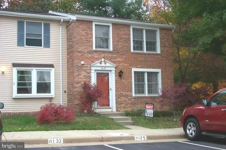 8125 Parkdale Ct, Springfield, VA 22153 - photo 1