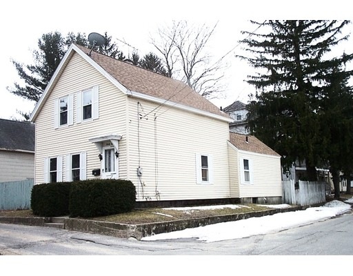 32 Forest Ave, Clinton, MA 01510 - photo 1