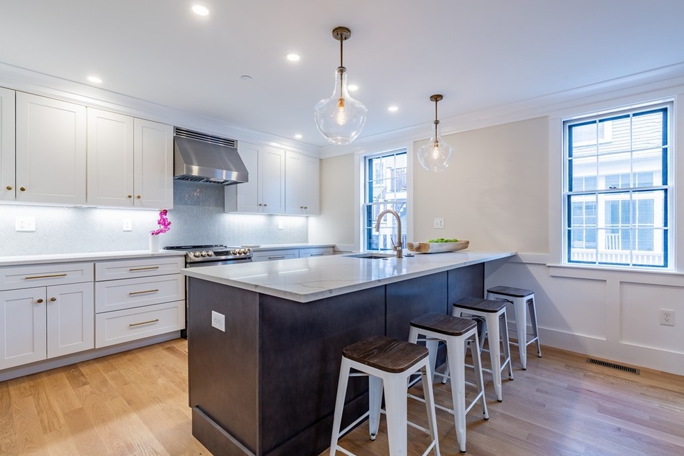 106 High St unit A, Newburyport, MA 01950 - photo 1