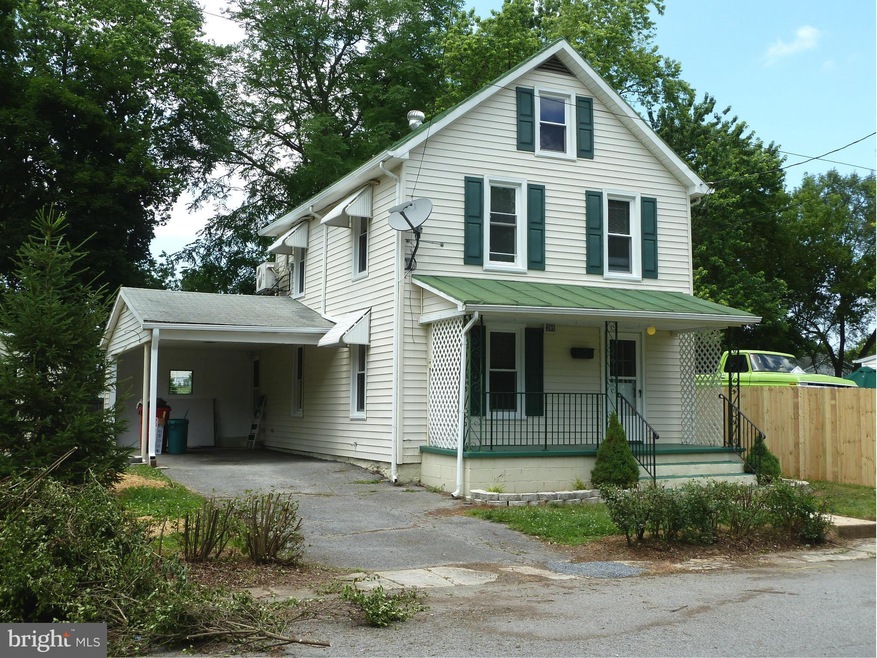 209 Second Ave, Ranson, WV 25438 - photo 1