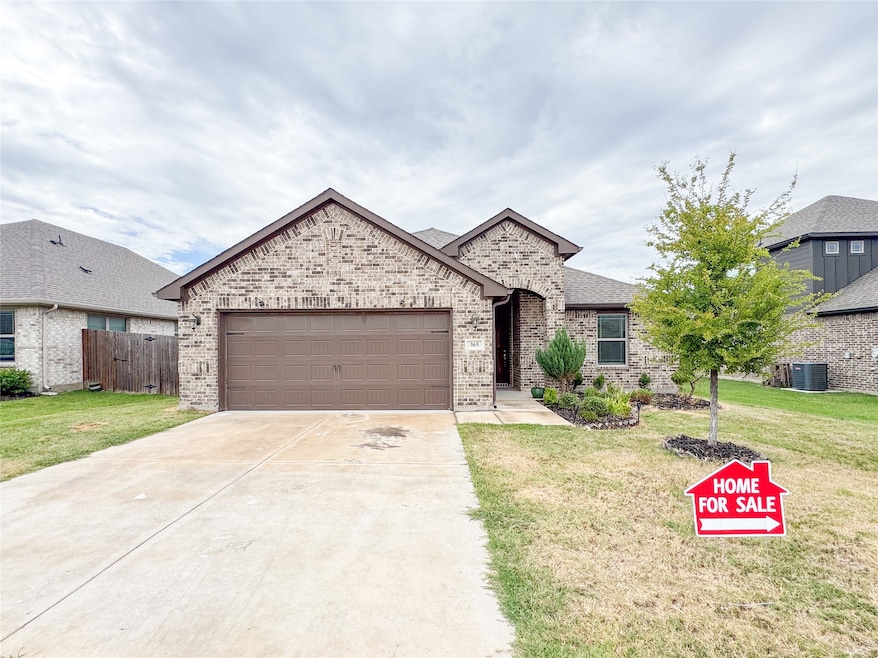 365 Paloma St, Weatherford, TX 76087 - photo 1