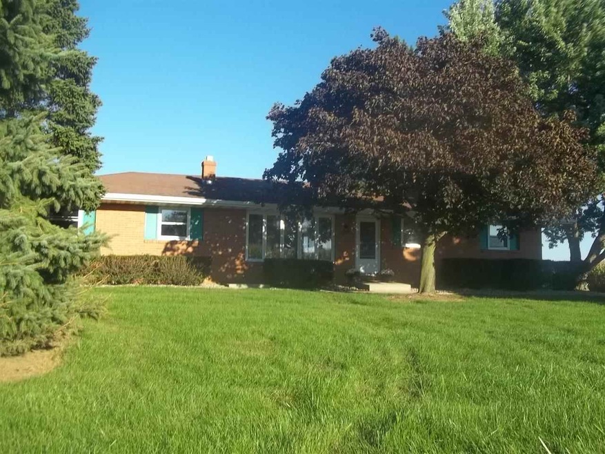 52522 Rosewood Rd, New Carlisle, IN 46552 - photo 1