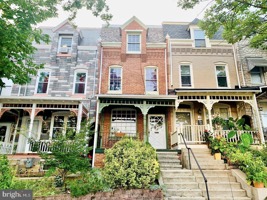 142 N 2nd St, Reading, PA 19601 - photo 1