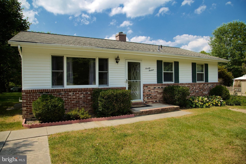 7014 Carmae Rd, Sykesville, MD 21784 - photo 1