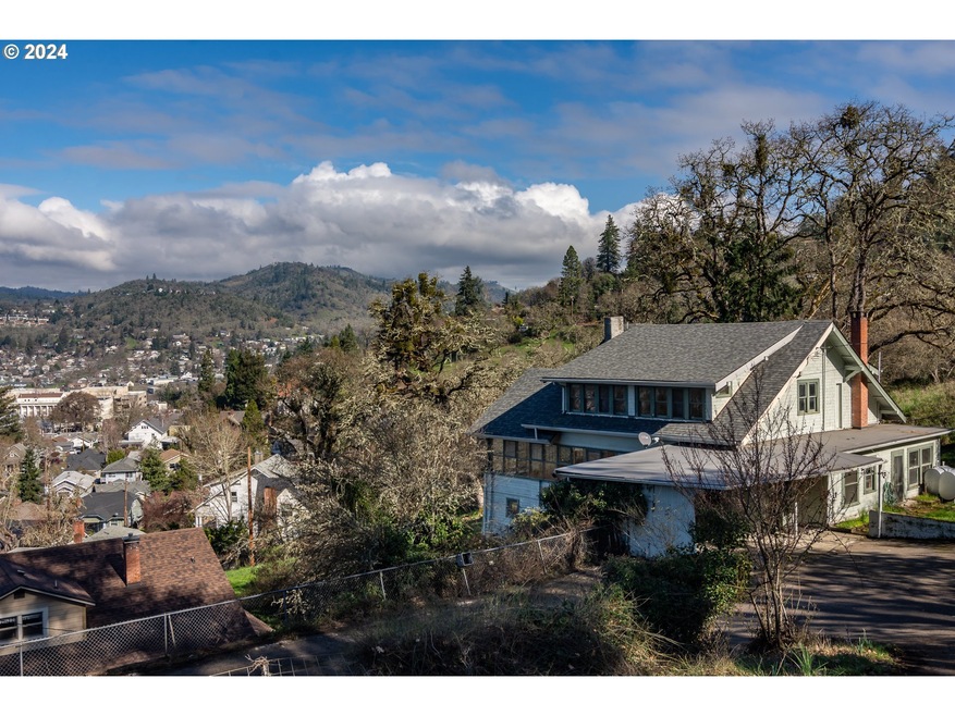 Sold $300,000 • Co-Listing Agent