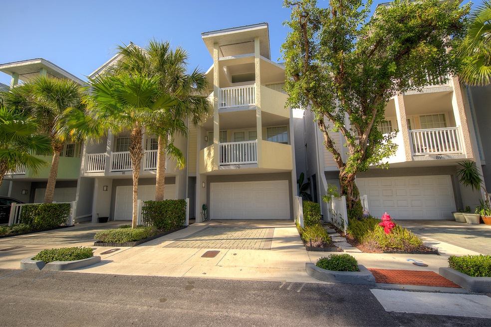 90 Seaside North Court