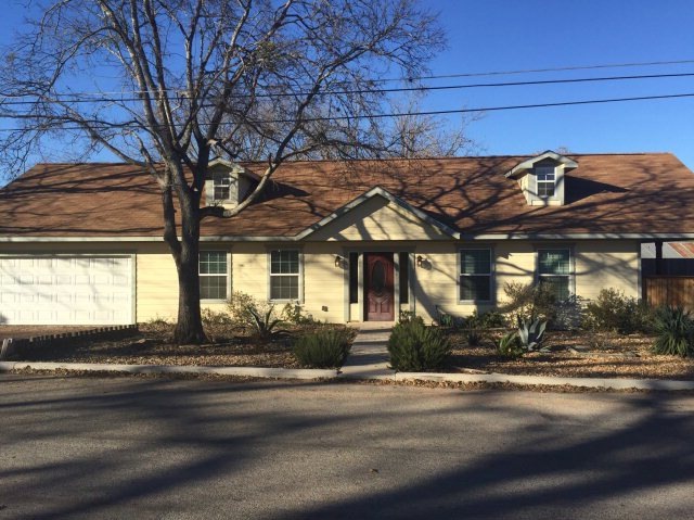 322 W Park St, Fredericksburg, TX 78624 - photo 1