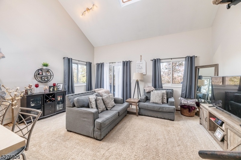 2 Sugarbowl Ct unit 12, Vernon, NJ 07462 - photo 1