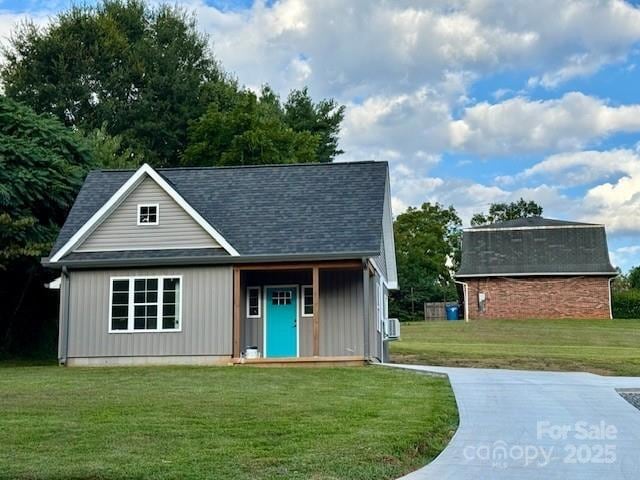 31 W Berkley Ave, Granite Falls, NC 28630 - photo 1