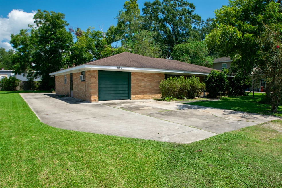 109 Myrtle St, Morgan City, LA 70380 - photo 1