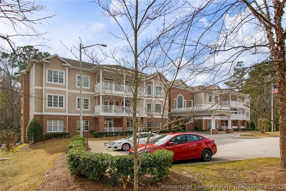 324 Glenburney Dr unit 303, Fayetteville, NC 28303 - photo 1