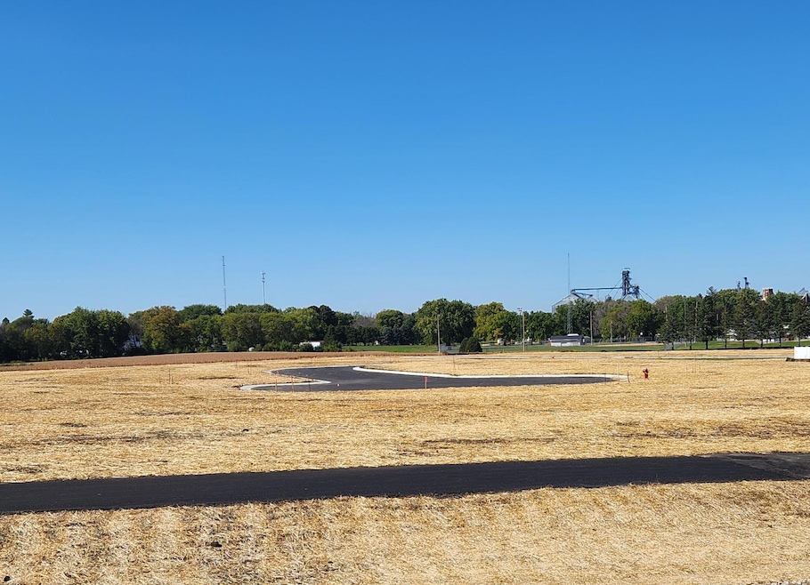 404 3rd St SE, Hayfield, MN 55940 - photo 1