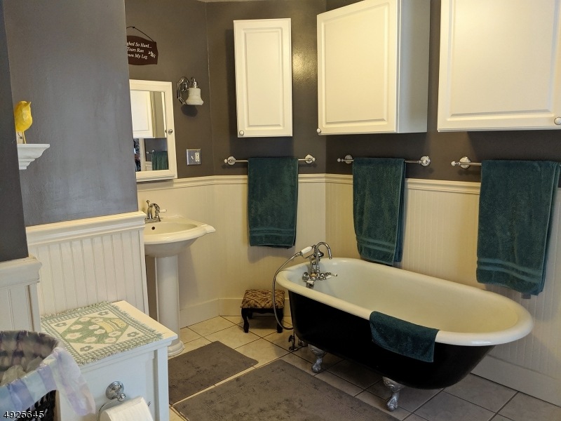 78 Front St, Belvidere, NJ 07823 - photo 1