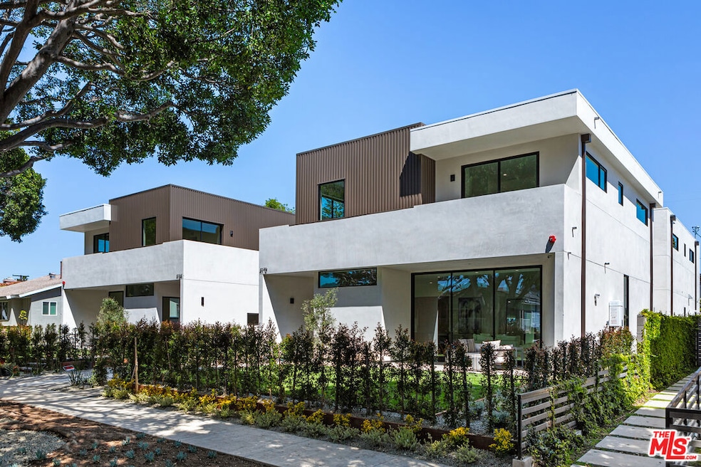 LINCOLN VILLAS | 4 BRAND NEW EXCEPTIONAL LUXURY TO