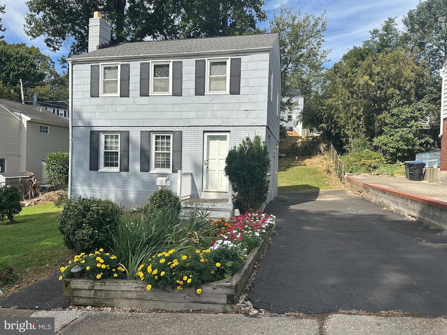 Pending $825,000 • Co-Listing Agent