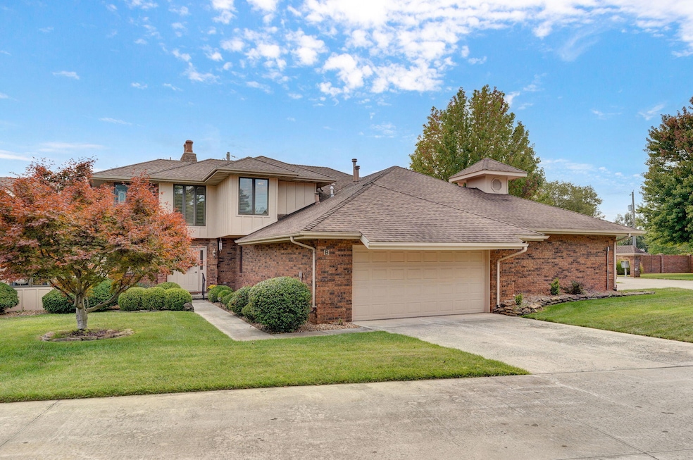 3141 E Raynell St unit B, Springfield, MO 65804 - photo 1