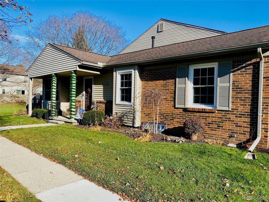 Welcome Home!  Beautiful end unit ranch condo