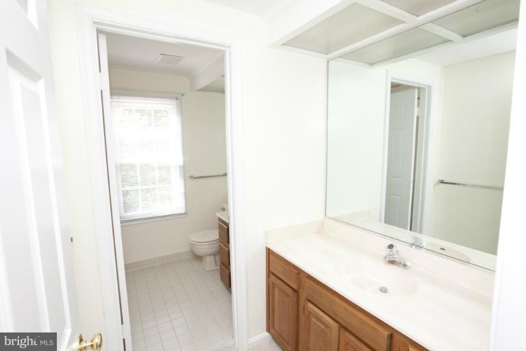 12626 Lloydminster Dr, North Potomac, MD 20878 - photo 1