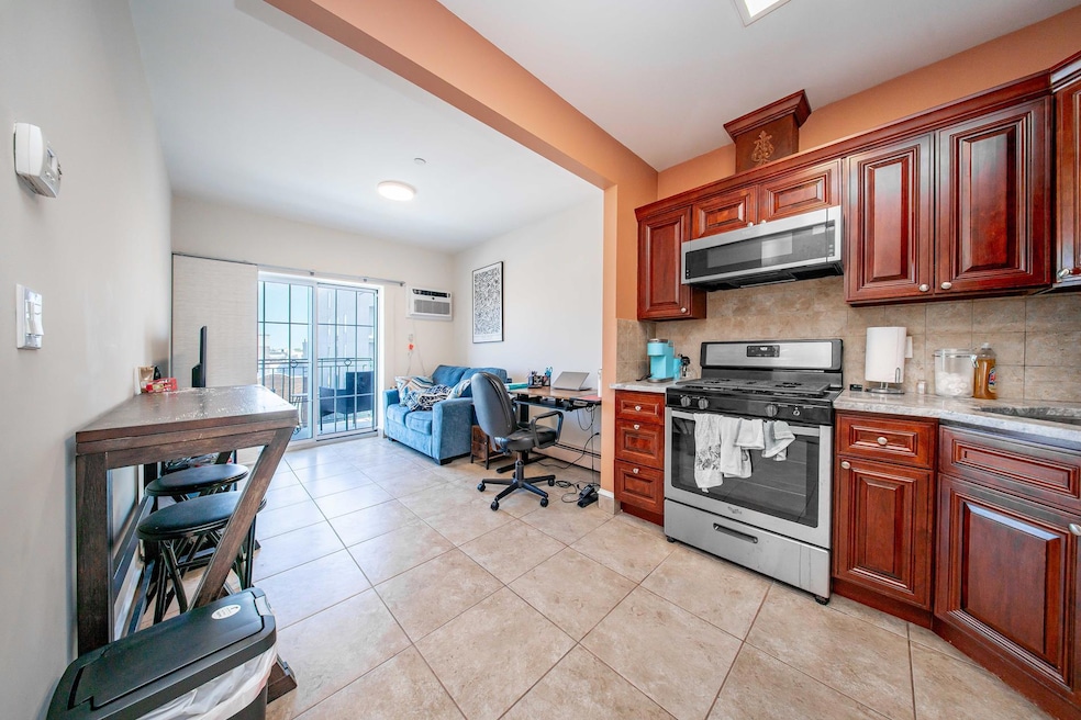 For Rent $2,600/month
