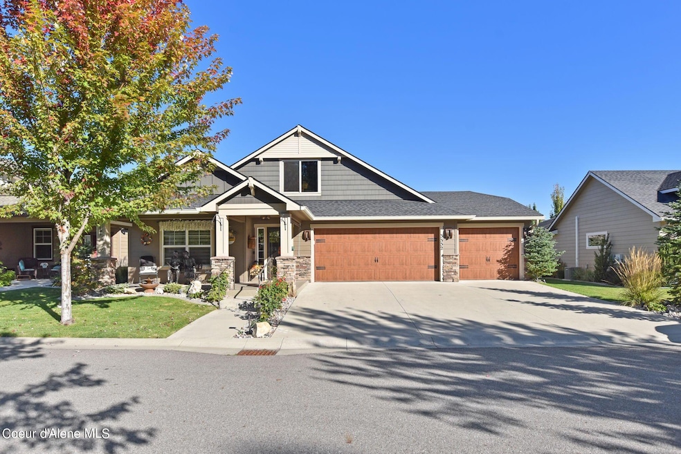 1-web-or-mls-Front-of-Home