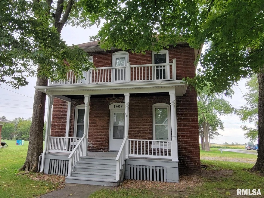 1402 N Mclean St, Lincoln, IL 62656 - photo 1