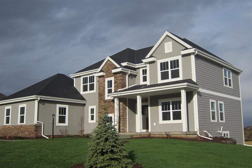 807 Augusta Dr, Oregon, WI 53575 - photo 1