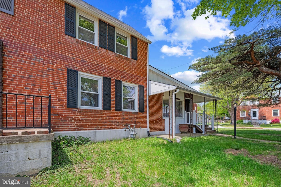 301 3rd St, Baltimore, MD 21206 - photo 1