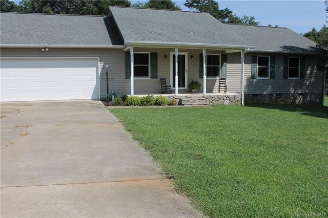 2142 Oklahoma Ct, Lincolnton, NC 28092 - photo 1