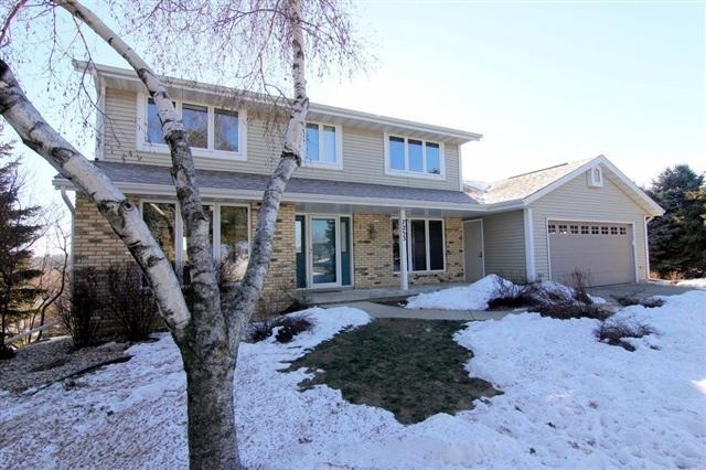 7253 Ziegler Cir, Middleton, WI 53562 - photo 1