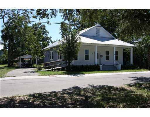 218 Bookter St, Bay Saint Louis, MS 39520 - photo 1