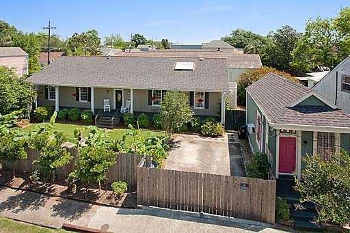 Photo. Great Compound.  Property includes 3970 Lau