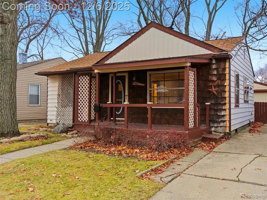 1811 E Marshall St, Ferndale, MI 48220 - photo 1