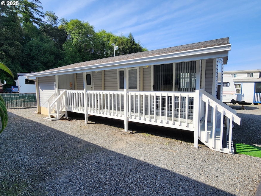 16219 Lower Harbor Rd unit 22, Brookings, OR 97415 - photo 1