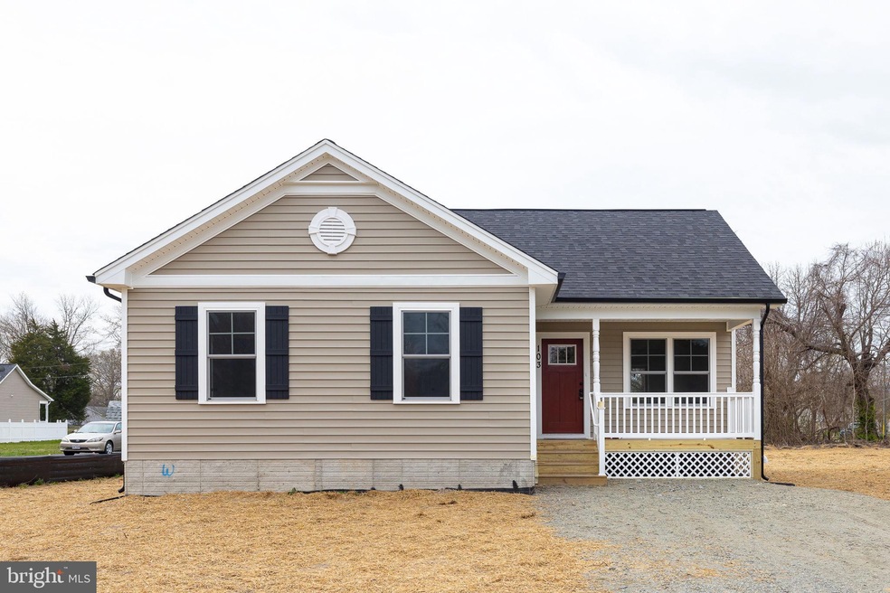 103 Pearson Dr, Colonial Beach, VA 22443 - photo 1