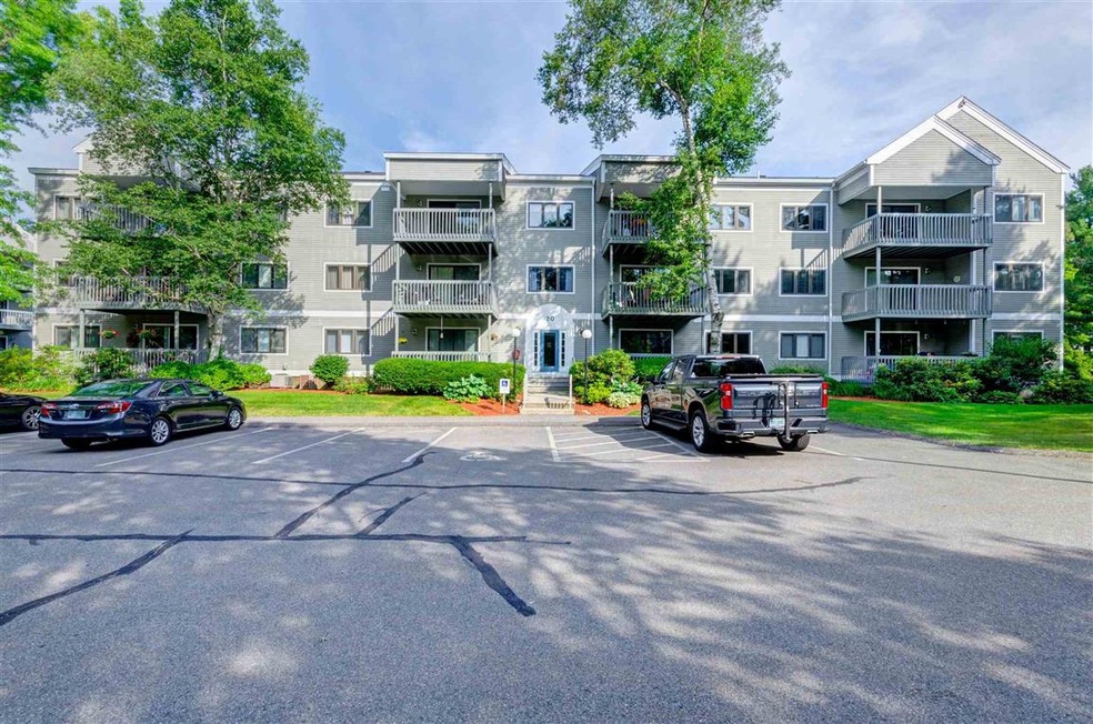 20 Ledgewood Hills Dr unit U103, Nashua, NH 03062 - photo 1