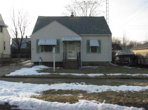 912 Johnson Ave, Flint, MI 48532 - photo 1