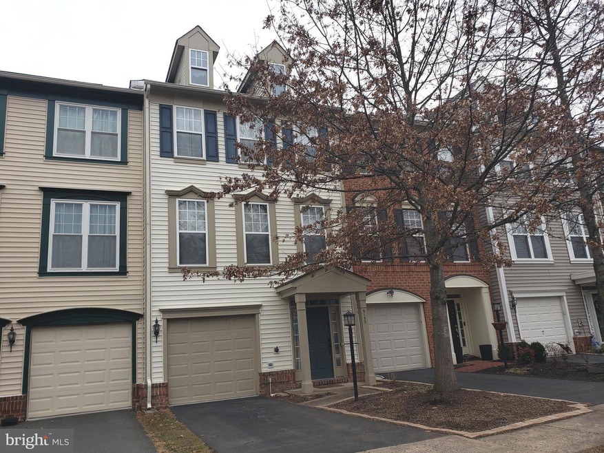 9155 Cascade Falls Dr, Bristow, VA 20136 - photo 1