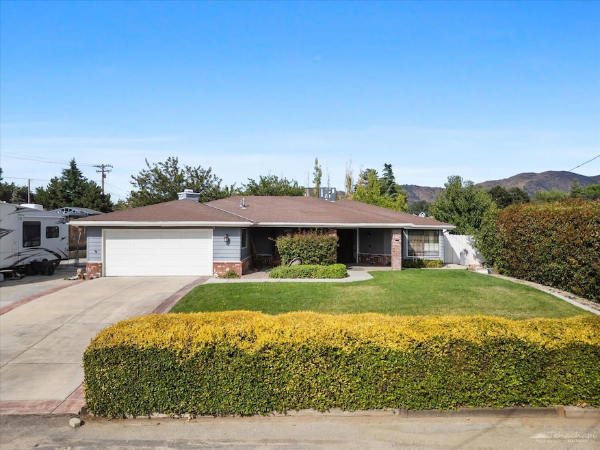 22611 Jerry Dr, Tehachapi, CA 93561 - photo 1