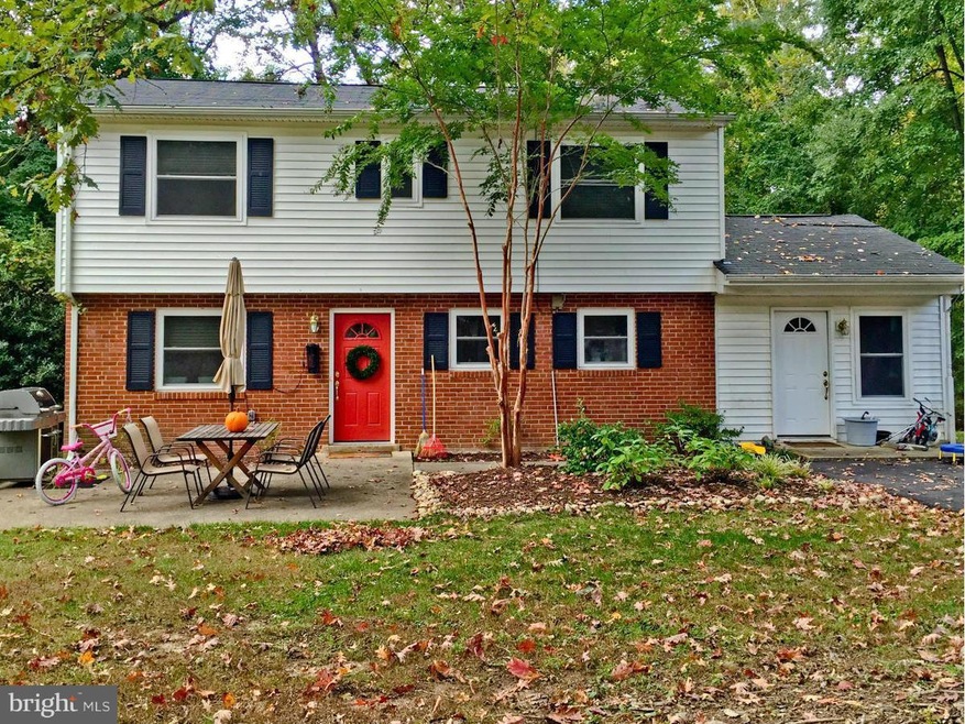 18945 Barnette Cir, Triangle, VA 22172 - photo 1