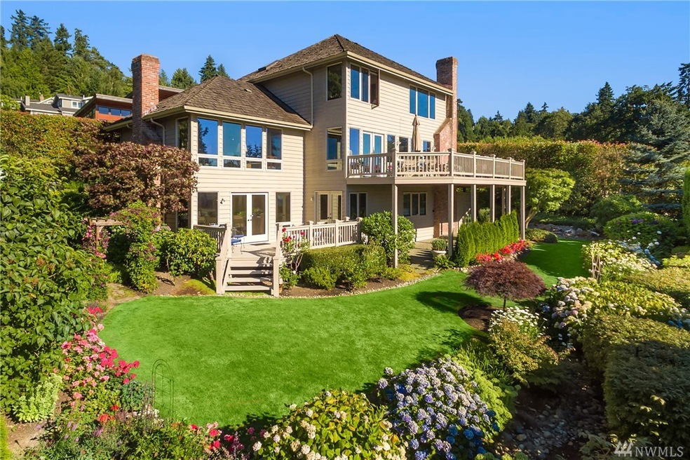 5407 W Mercer Way, Mercer Island, WA 98040 - photo 1