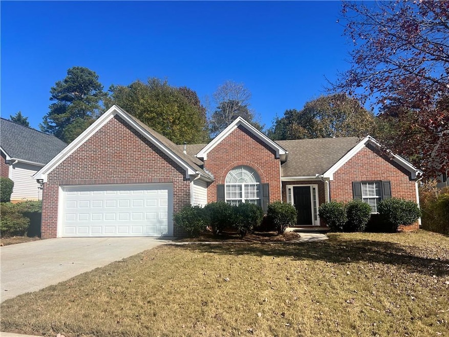 3780 Crescent Walk Ln, Suwanee, GA 30024 - photo 1