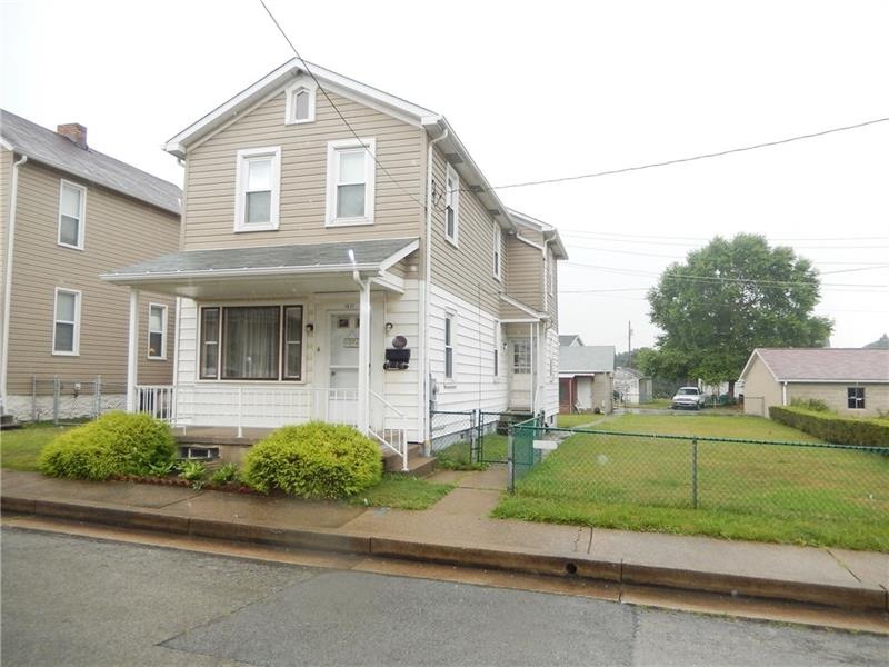 Welcome home to 1617 Virginia Street. Great fenced