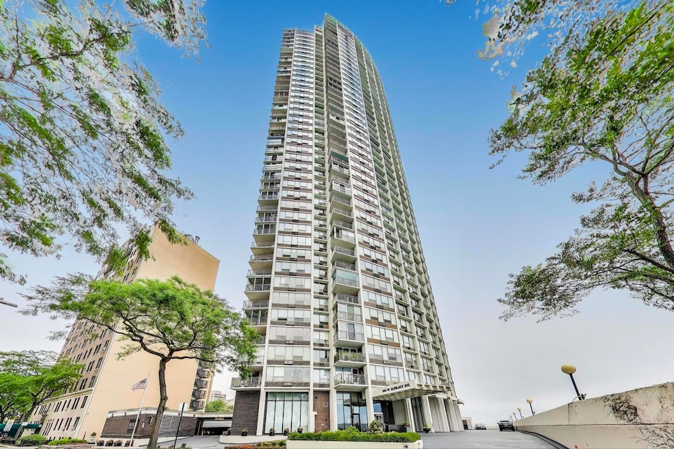 940 W Glenlake Ave unit 19C, Chicago, IL 60660 - photo 1